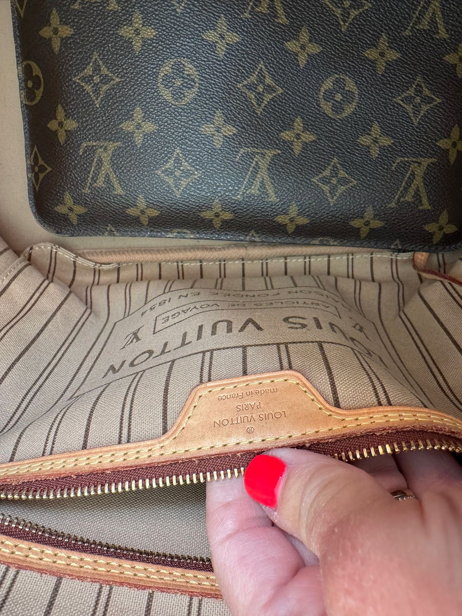 Louis Vuitton Neverfull MM – Monogram – Image 9